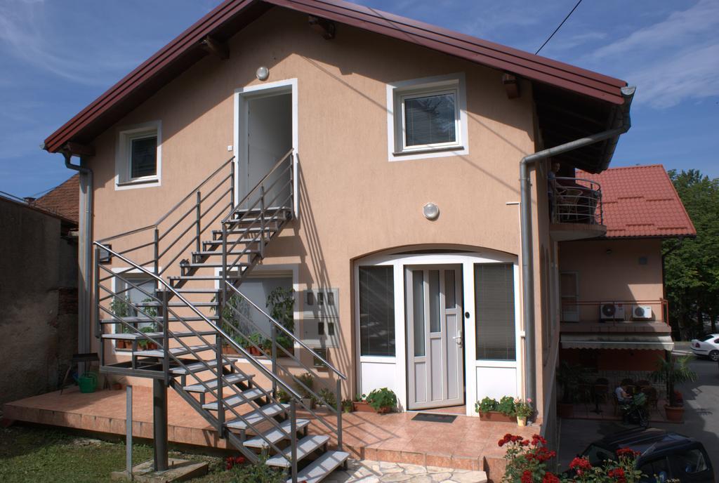 Hostel Jedvaj Krapina Extérieur photo